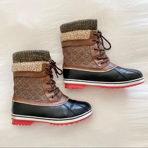 Size 10 winter boots. Dream pairs.